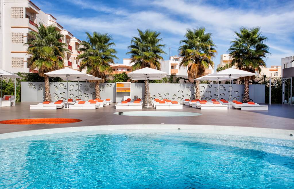 Ibiza Holidays - 4 Star Ibiza Sun Apartments 1