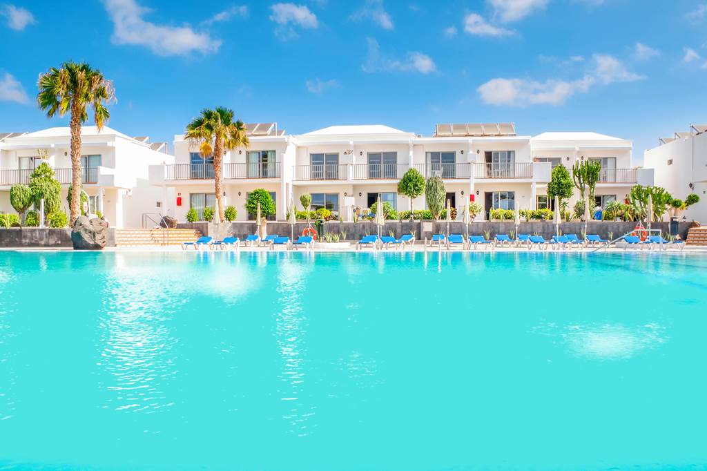 Holidays to Lanzarote - Floresta Hotel, Puerto del Carmen 1