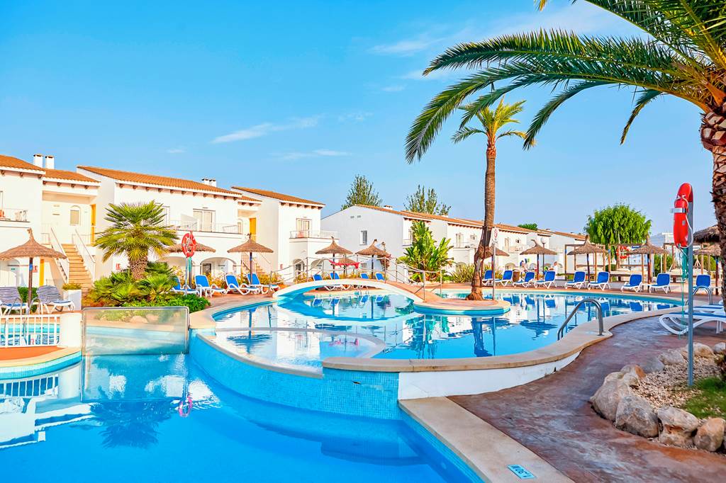 Alcudia Package Holidays - 4 Star Seaclub Mediterranean Resort 1