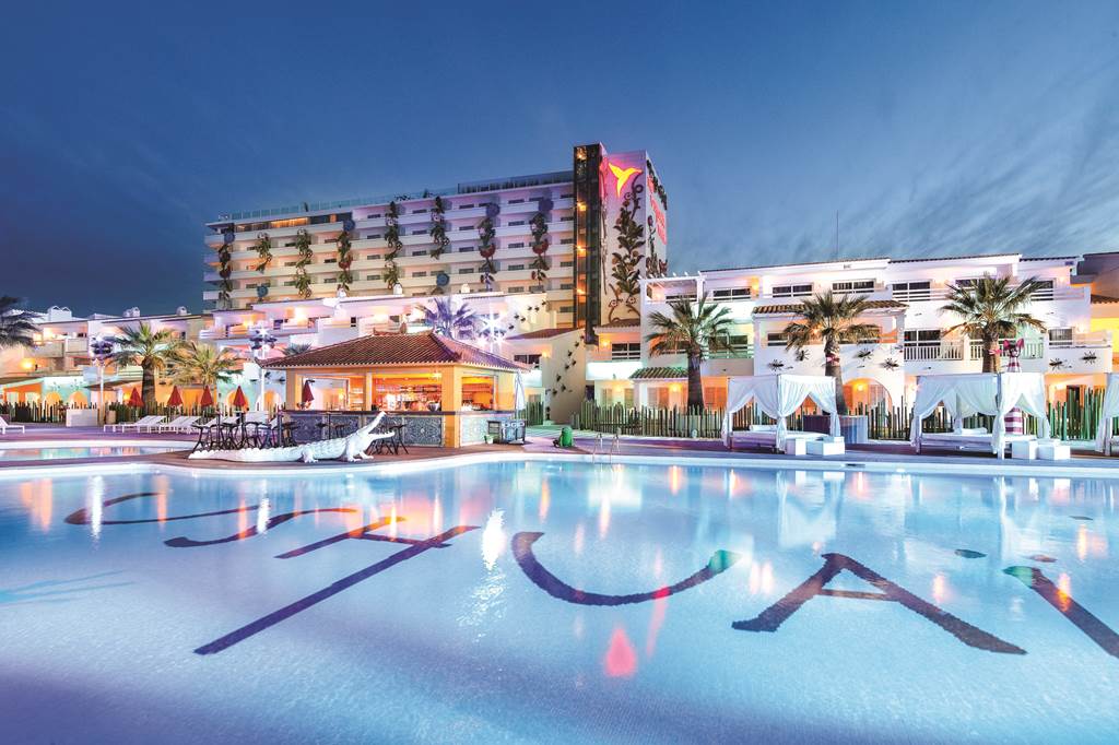 Luxury Ibiza Holidays - 5 Star Ushuaia Ibiza Beach Hotel 1