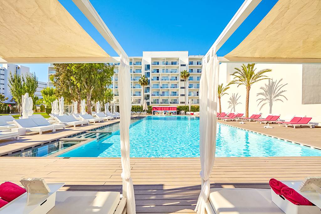 Holidays in Alcudia - 4 Star Hotel Astoria Playa 1