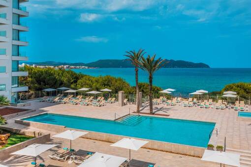 Cala Millor Holidays - 4 Star Iberostar Waves Cala Millor